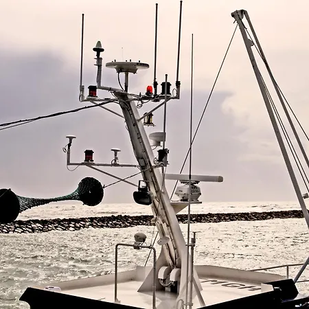 Bed & Breakfast Double Minquiers Dans Maison, Au Calme Sur Le Gr223 3*